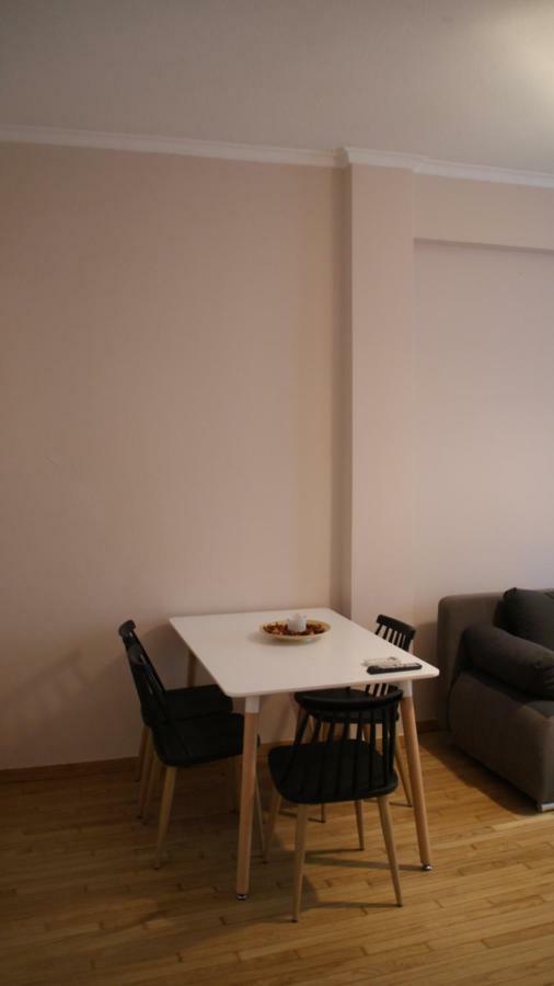 The Victoria Square Exceptional Apartments เอเธนส์ ภายนอก รูปภาพ